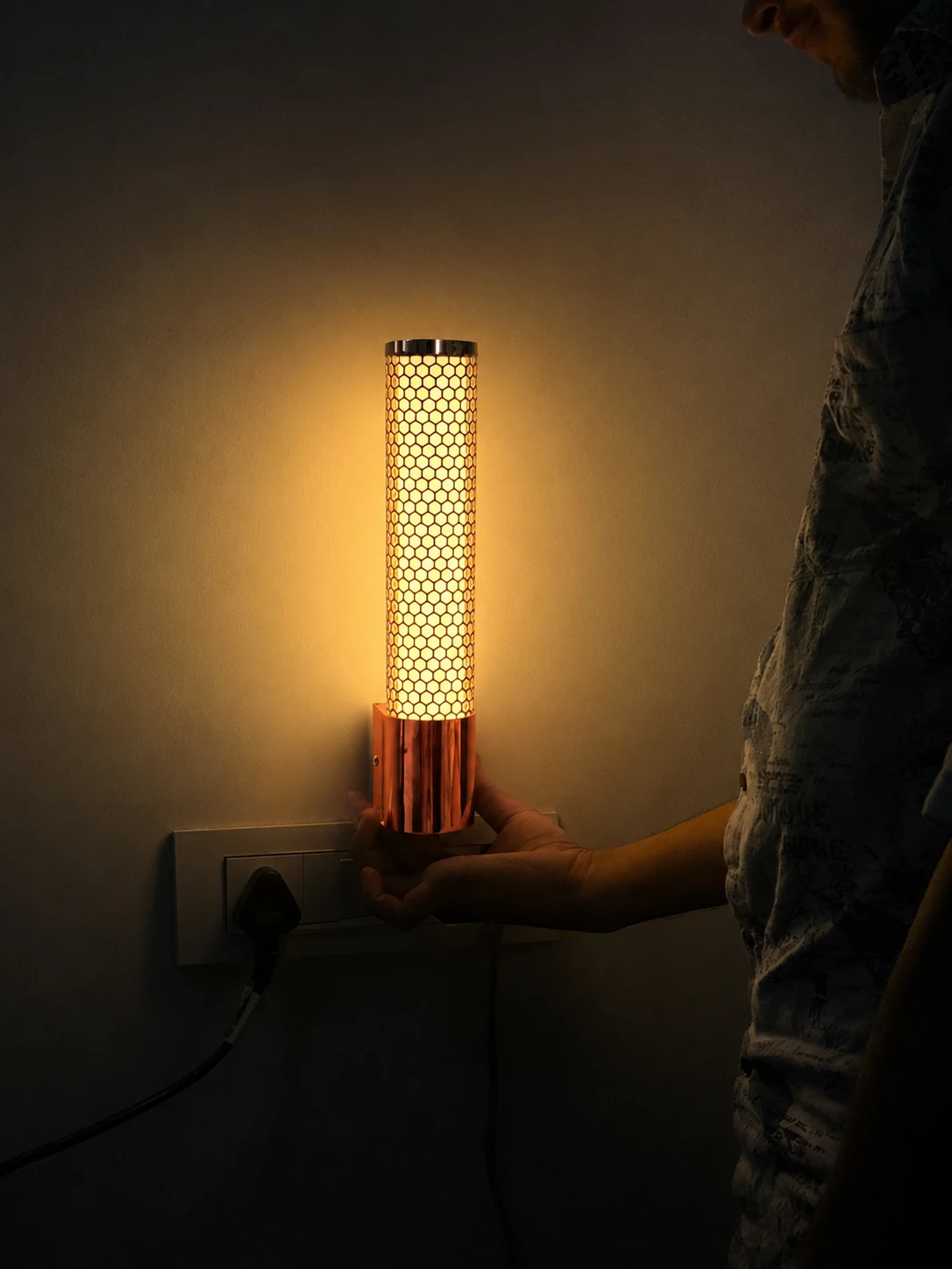 LX Mesh Cylinder Indoor Wall Light 3c - Image 4