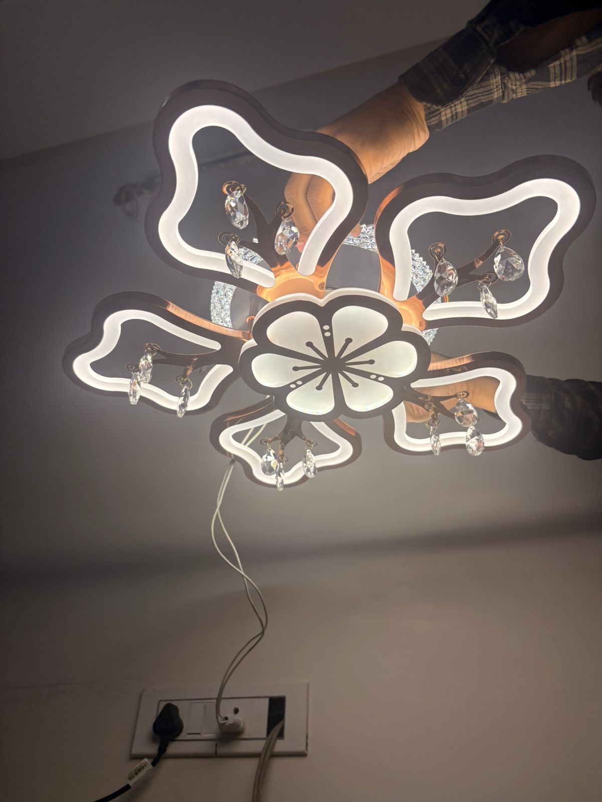rosegold Flora Chandelier 3c with remote and bluetooth - Image 2