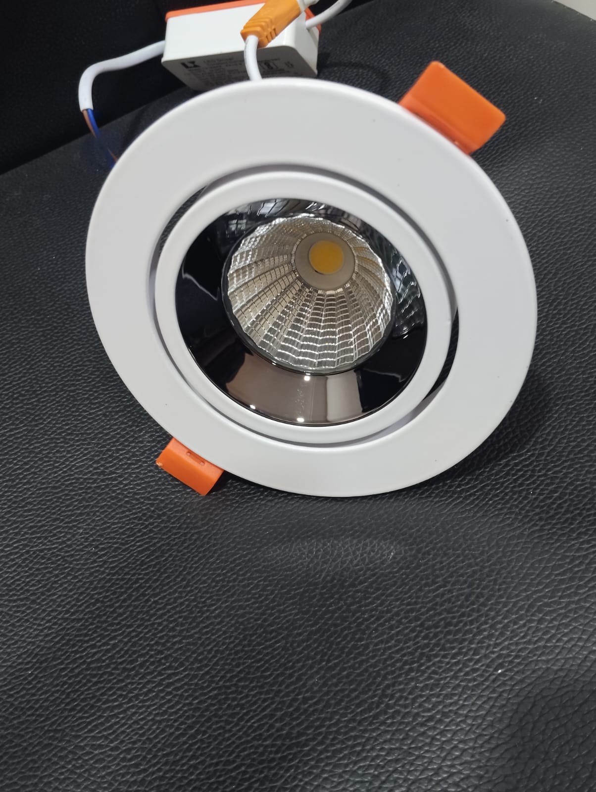 LX 18watt adjustable cob natural white - Image 2