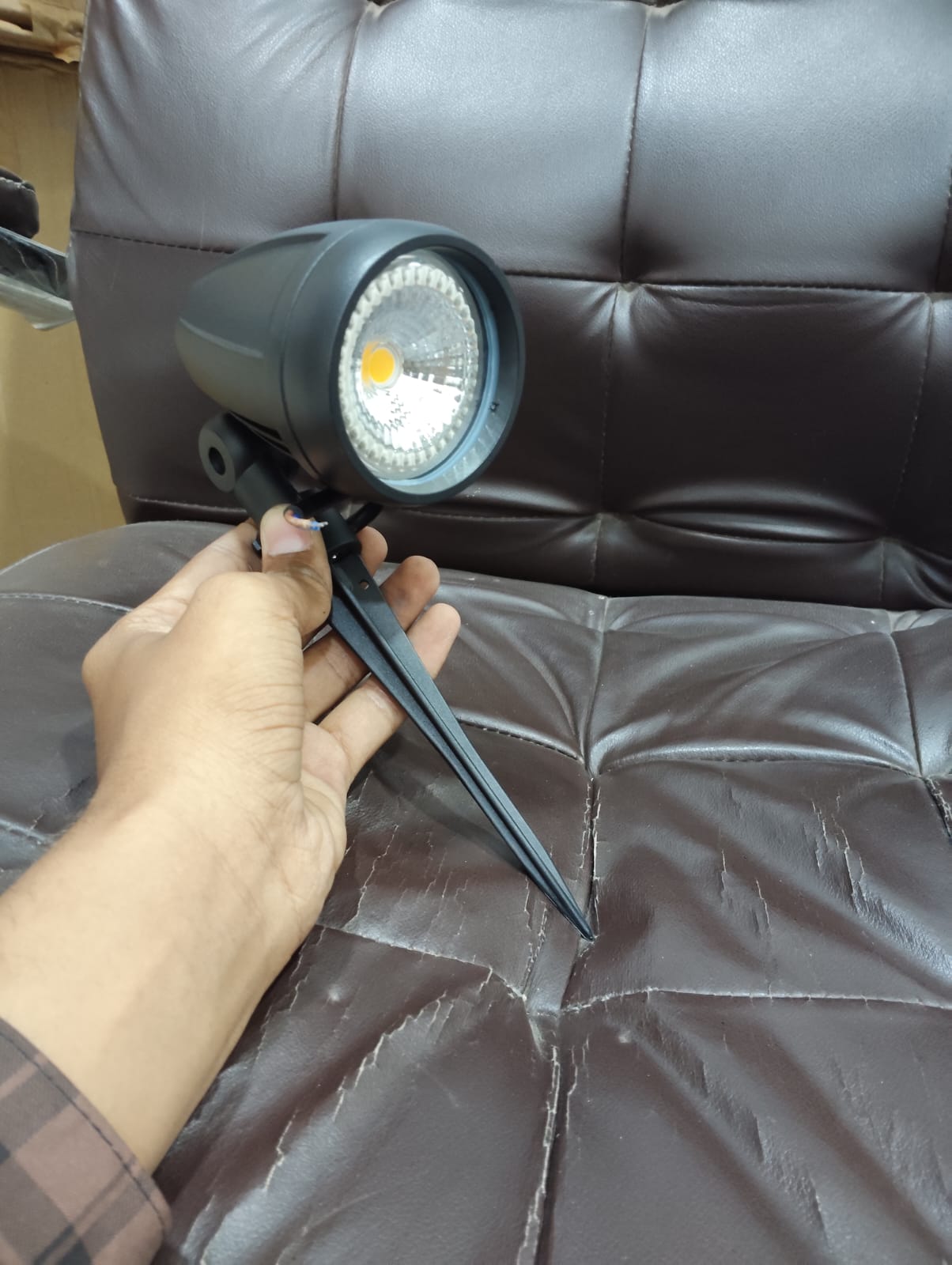 LX 12watt spike light warm white - Image 2